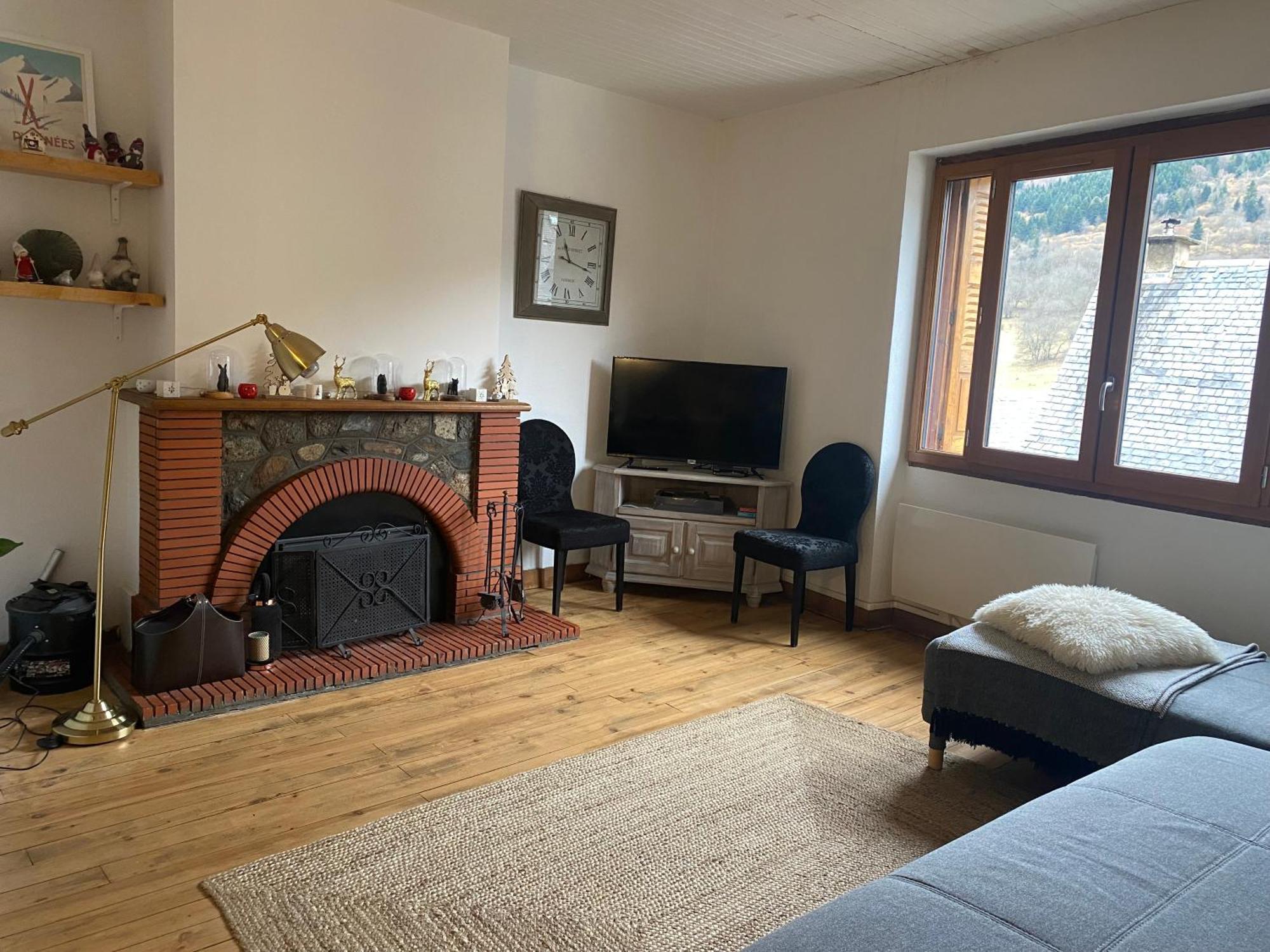 Maison Pyrenees Saint-Aventin エクステリア 写真